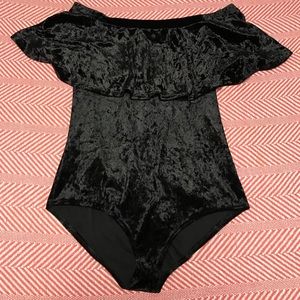 Gaze Crushed Velvet Off the Shoulder Bodysuit